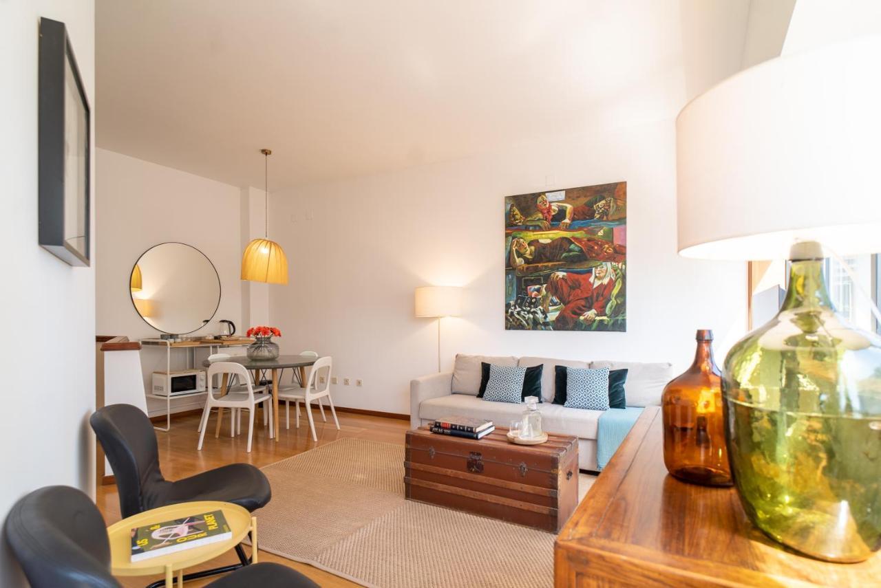 Apartament Lovely *